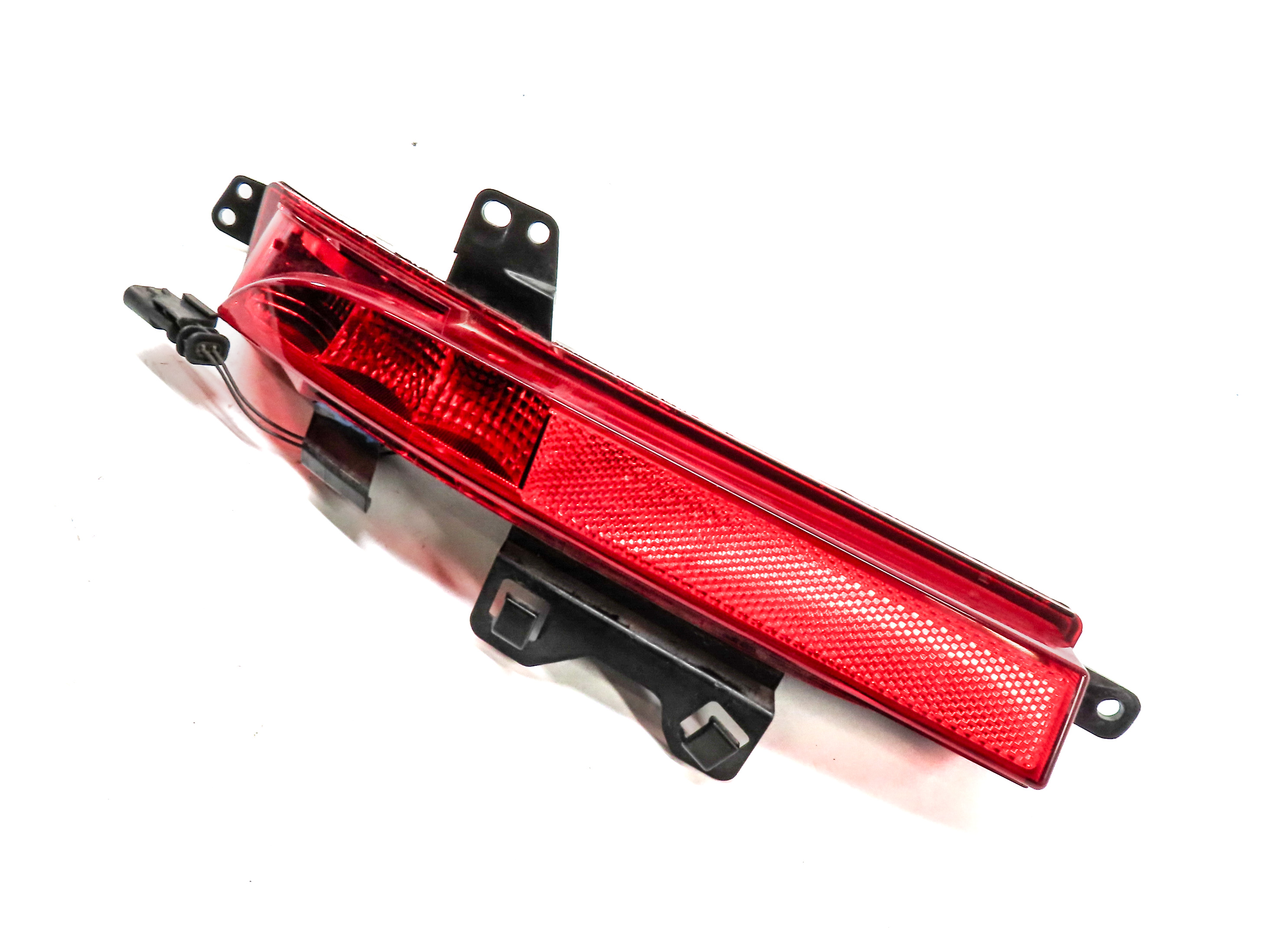 15-19 LAND ROVER DISCOVERY SPORT (L550) LEFT REAR BUMPER TAILLIGHT LIGHT LAMP — exact item pictured
